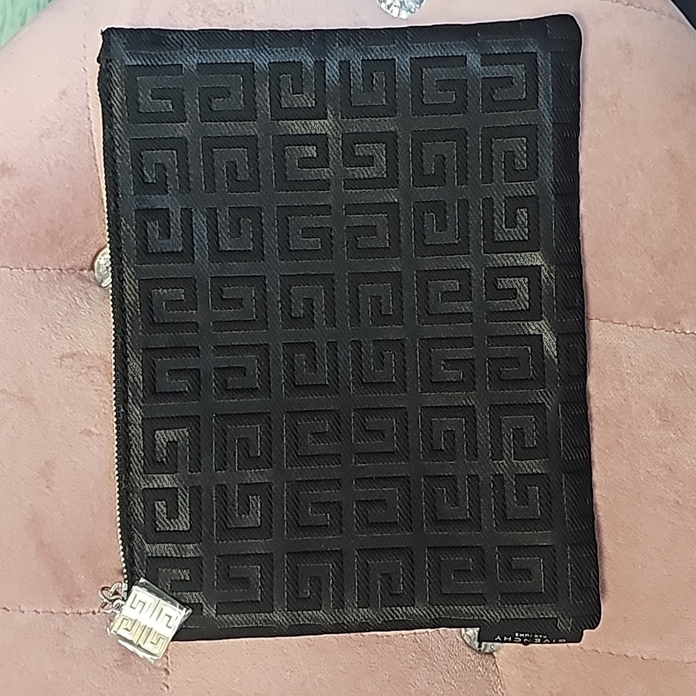 Givenchy cosmetic pouch/clutch